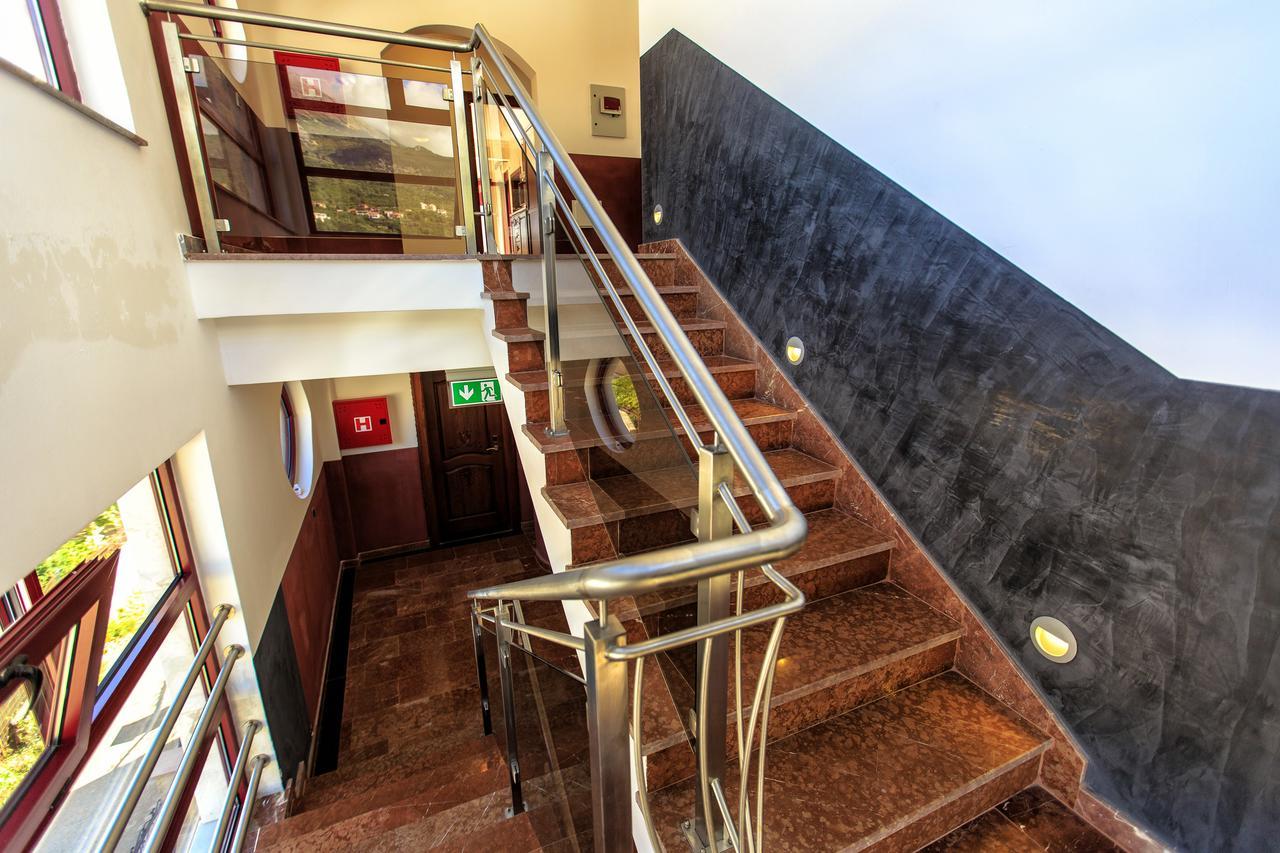 Compass Aparthotel Dobrá Voda Exterior foto