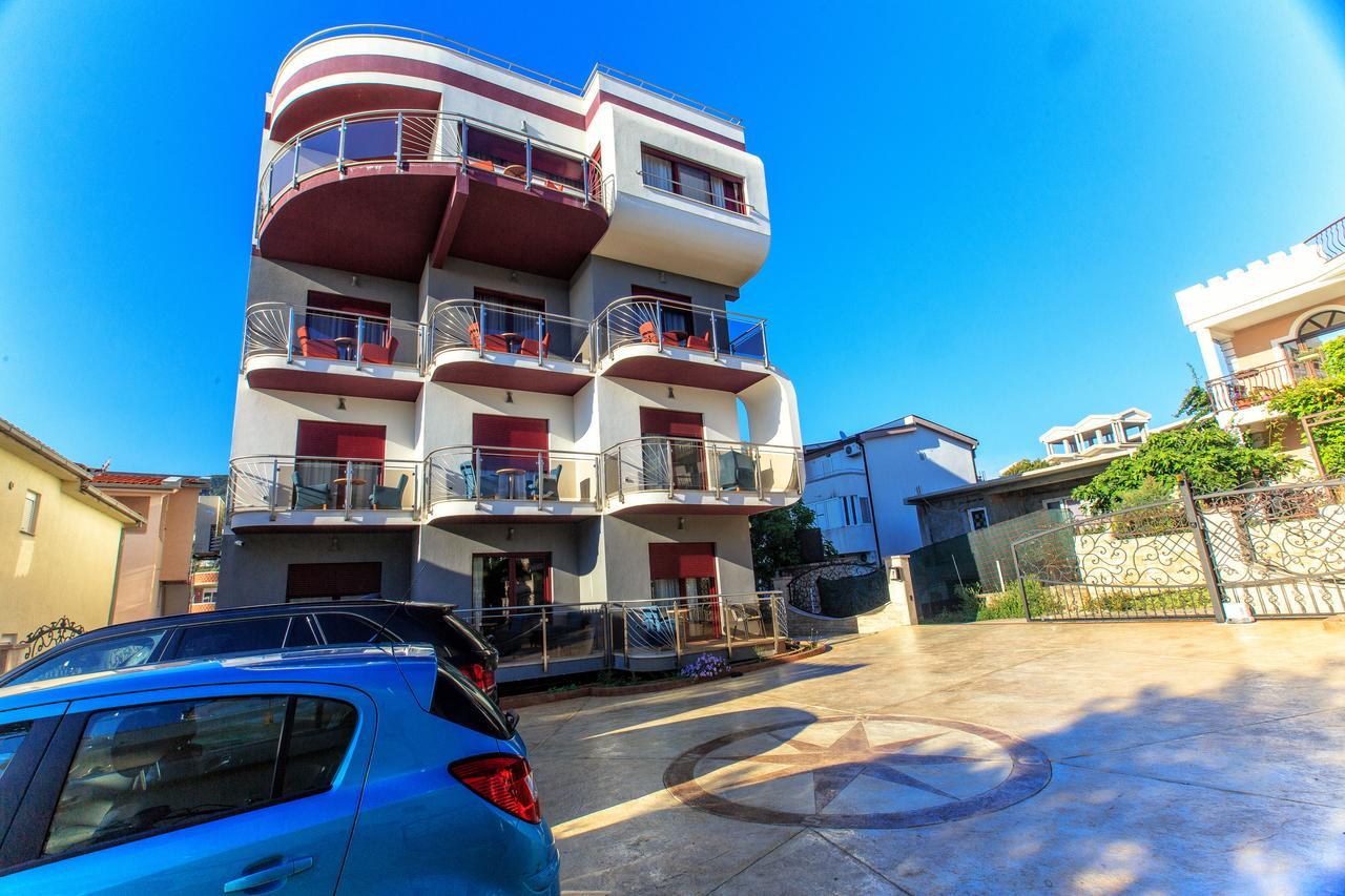 Compass Aparthotel Dobrá Voda Exterior foto