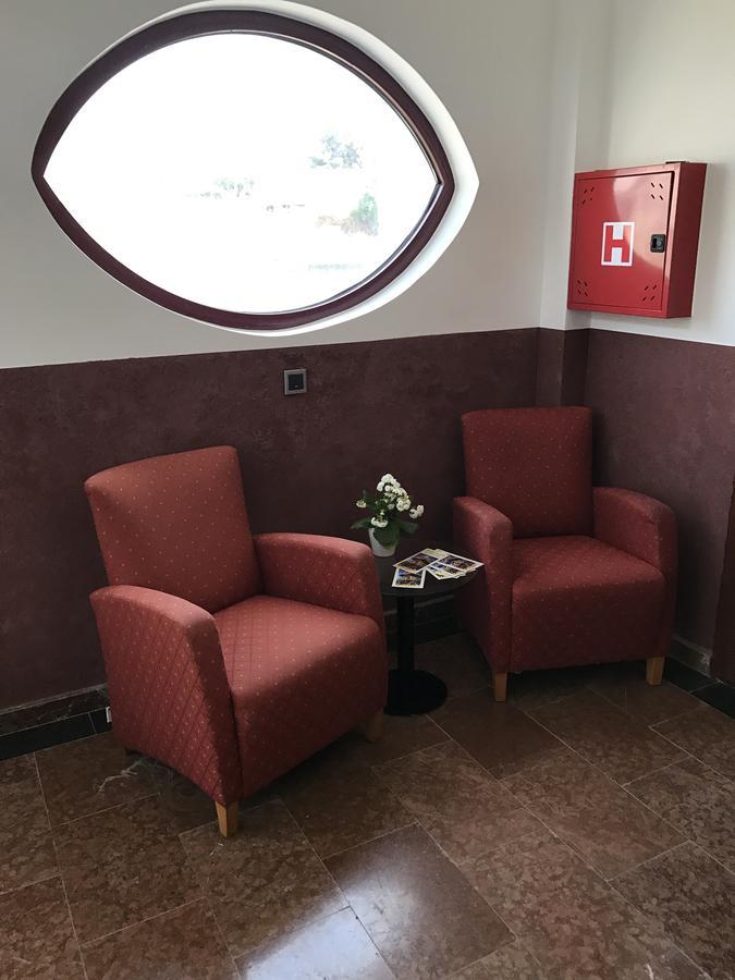Compass Aparthotel Dobrá Voda Exterior foto
