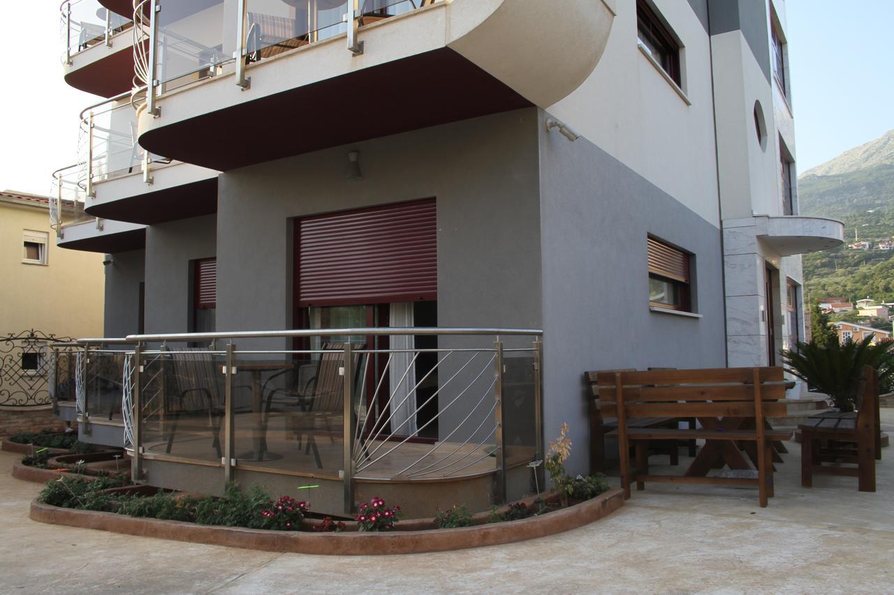 Compass Aparthotel Dobrá Voda Exterior foto